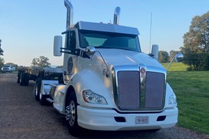 2016 Kenworth 680  Truck-SemiTractor